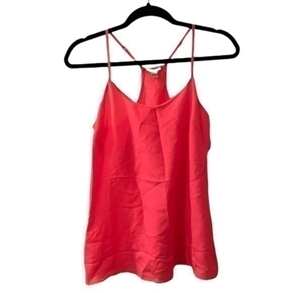 Jcrew hot pink racer back tank top blouse
Size 0
Condition 9/10 no flaws